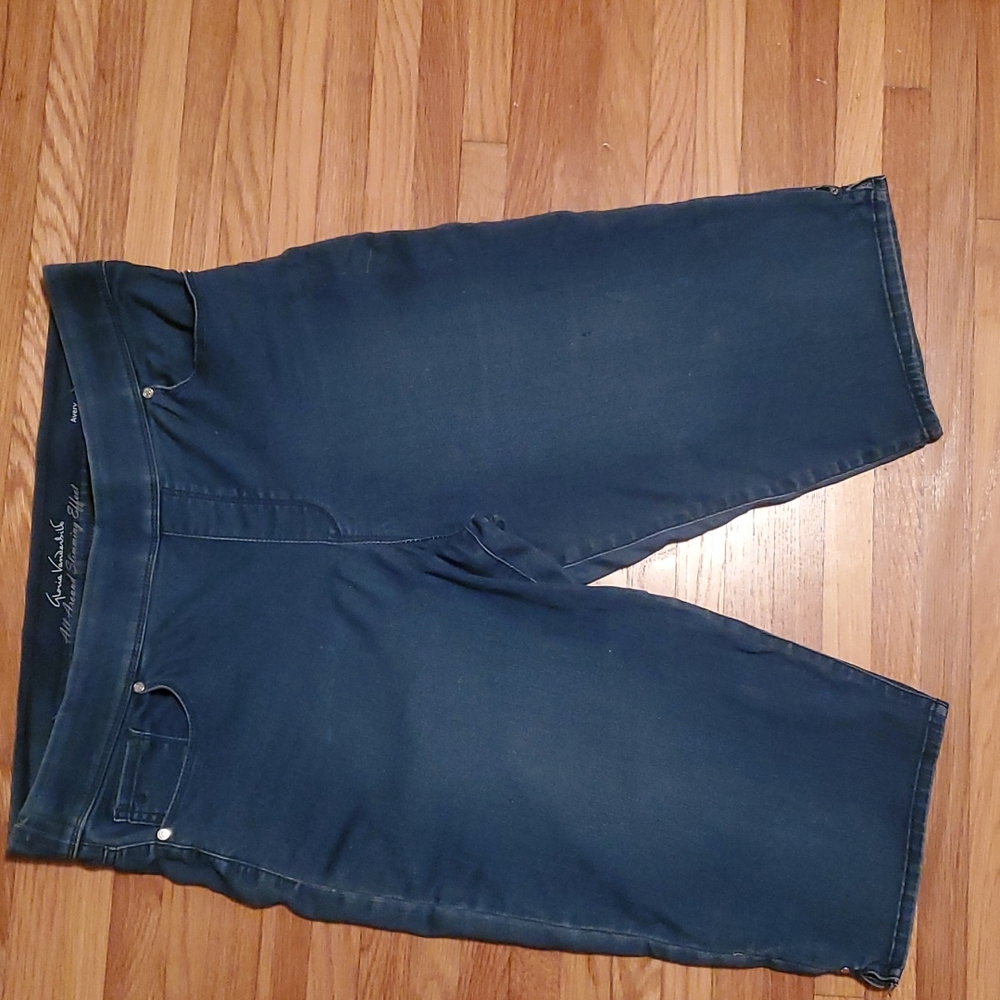 Gloria Vanderbilt Avery Denim Pull-on Bermuda Shorts - XL/Extra Large/14-16